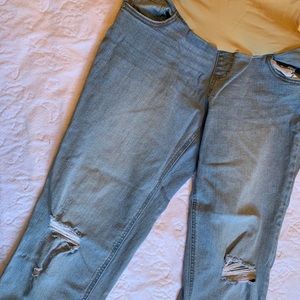 Maternity Capris light wash